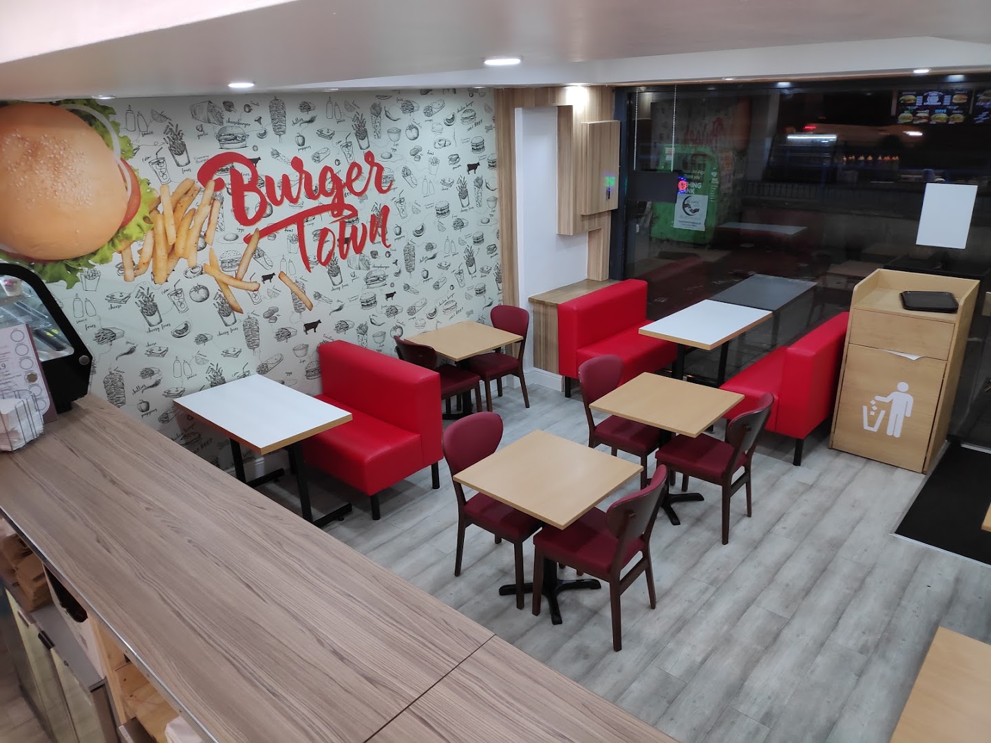 Burger Town · Photos 1